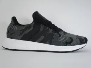 Adidas Originals scarpa da ginnastica da uomo Swift Run BD7977 nero