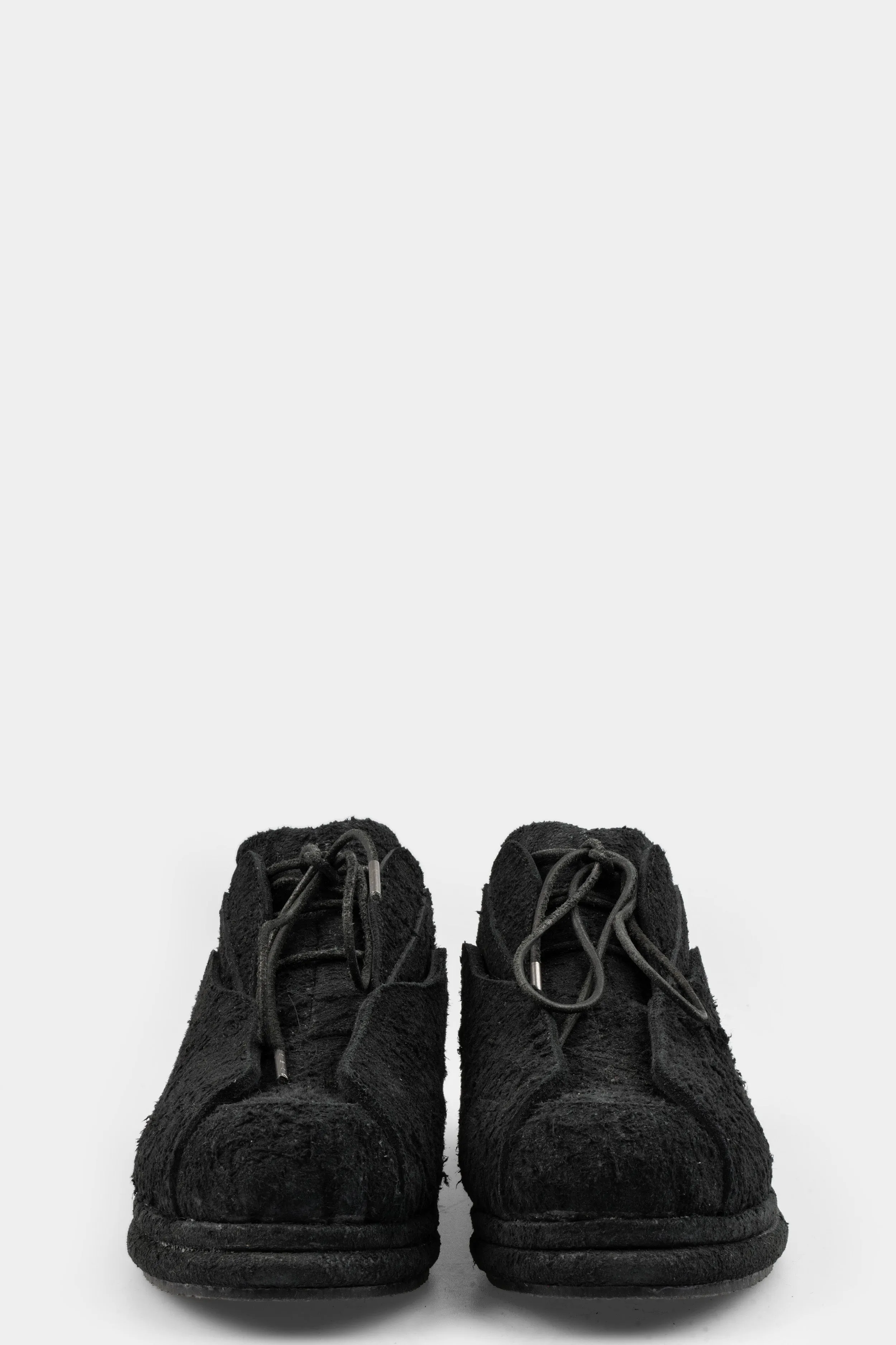 Distressed suede chukka boots, Black