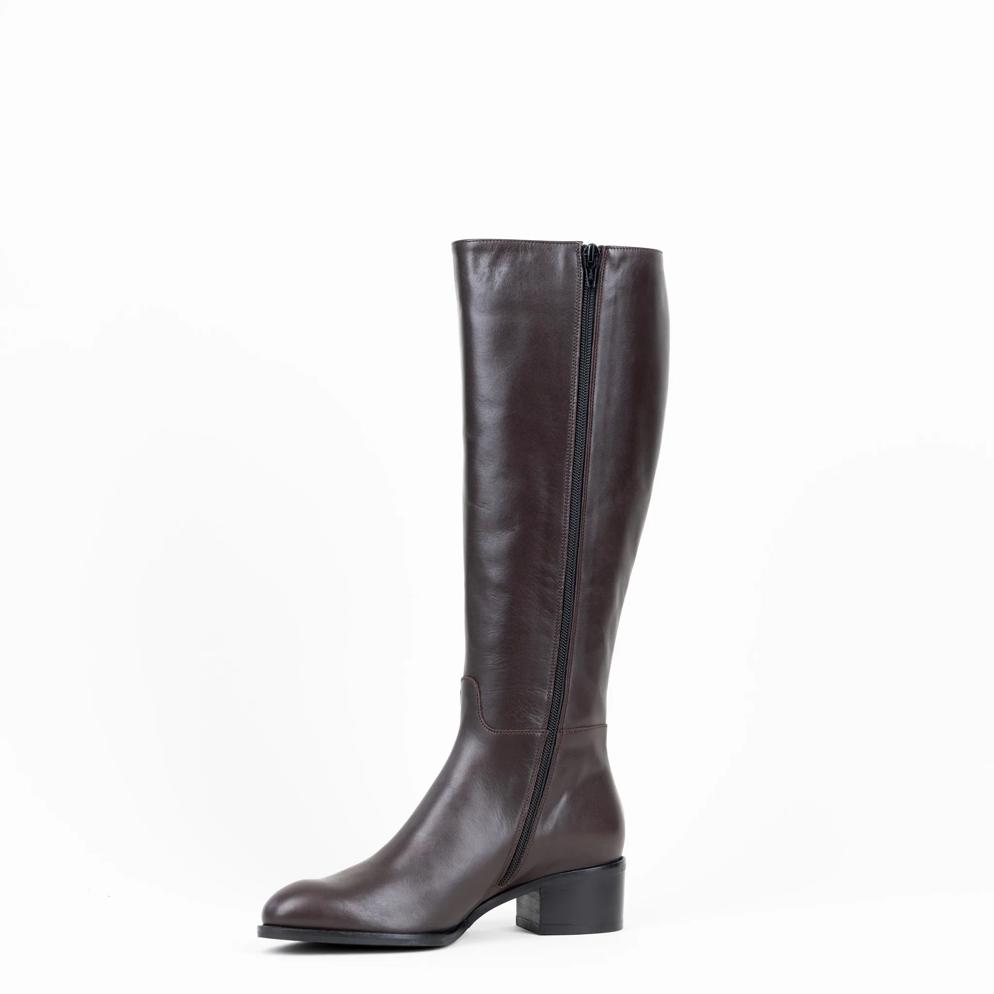 Gisele Knee Boots in Brown Leather