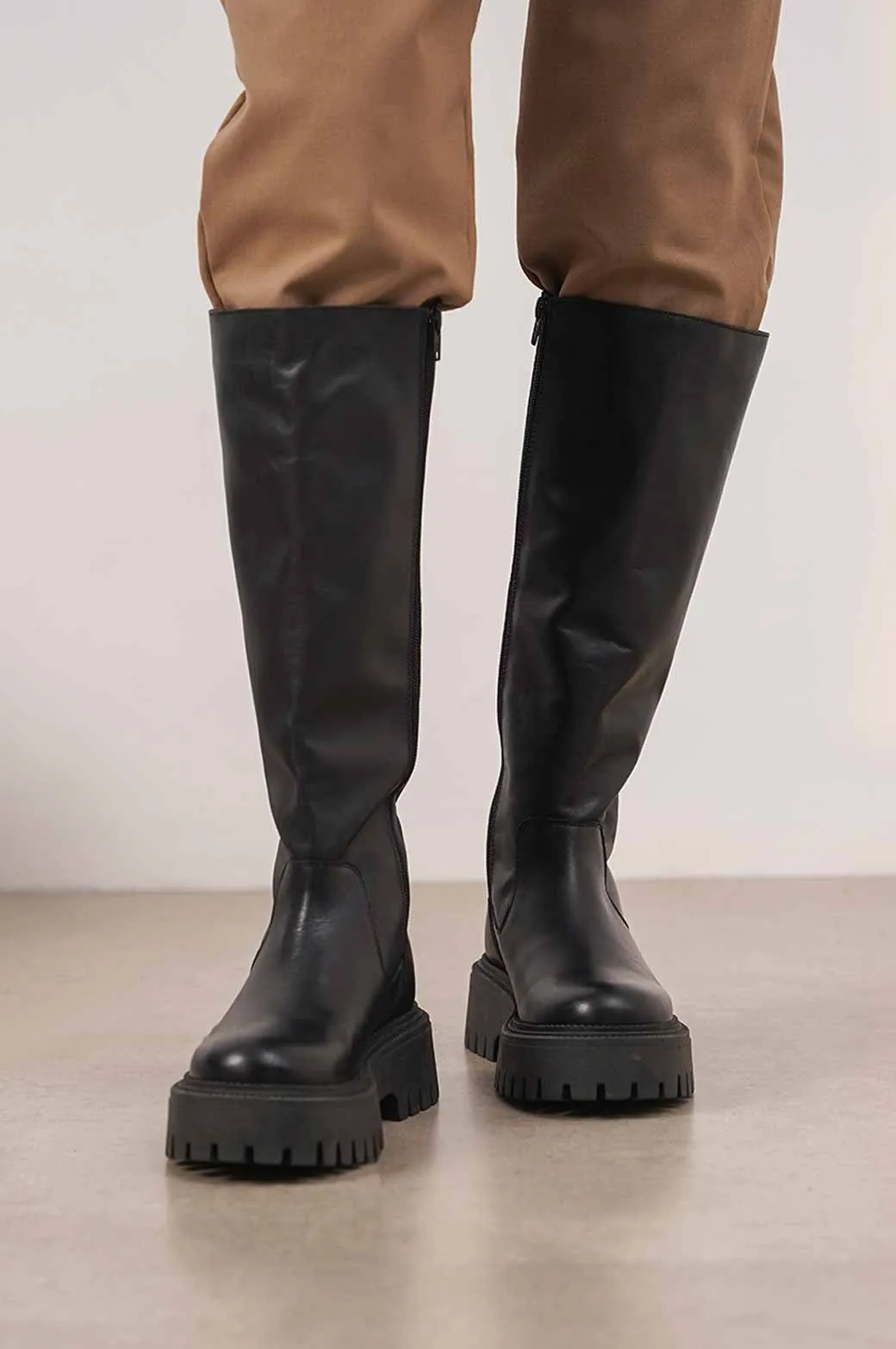 LEATHER KNEE HIGH BOOTS