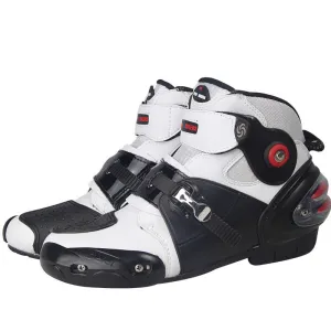 Motorcycle riding shoes