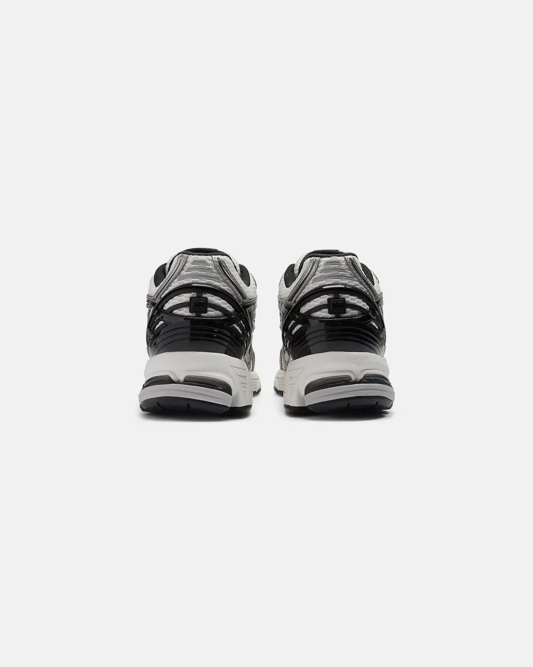 New Balance 1906R Silver Metallic Black Sneakers