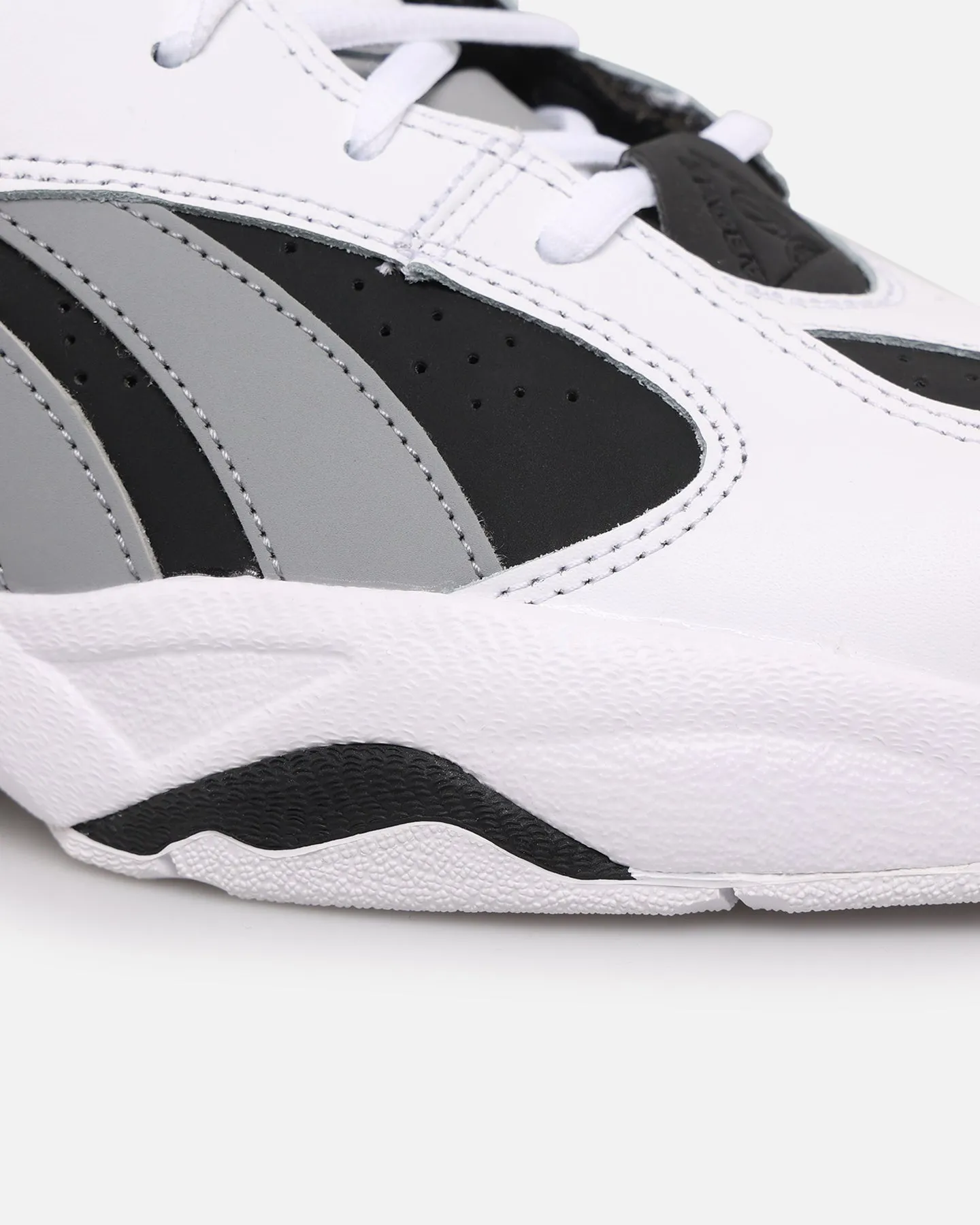 Reebok Above The Rim Pump Vertical White/Black