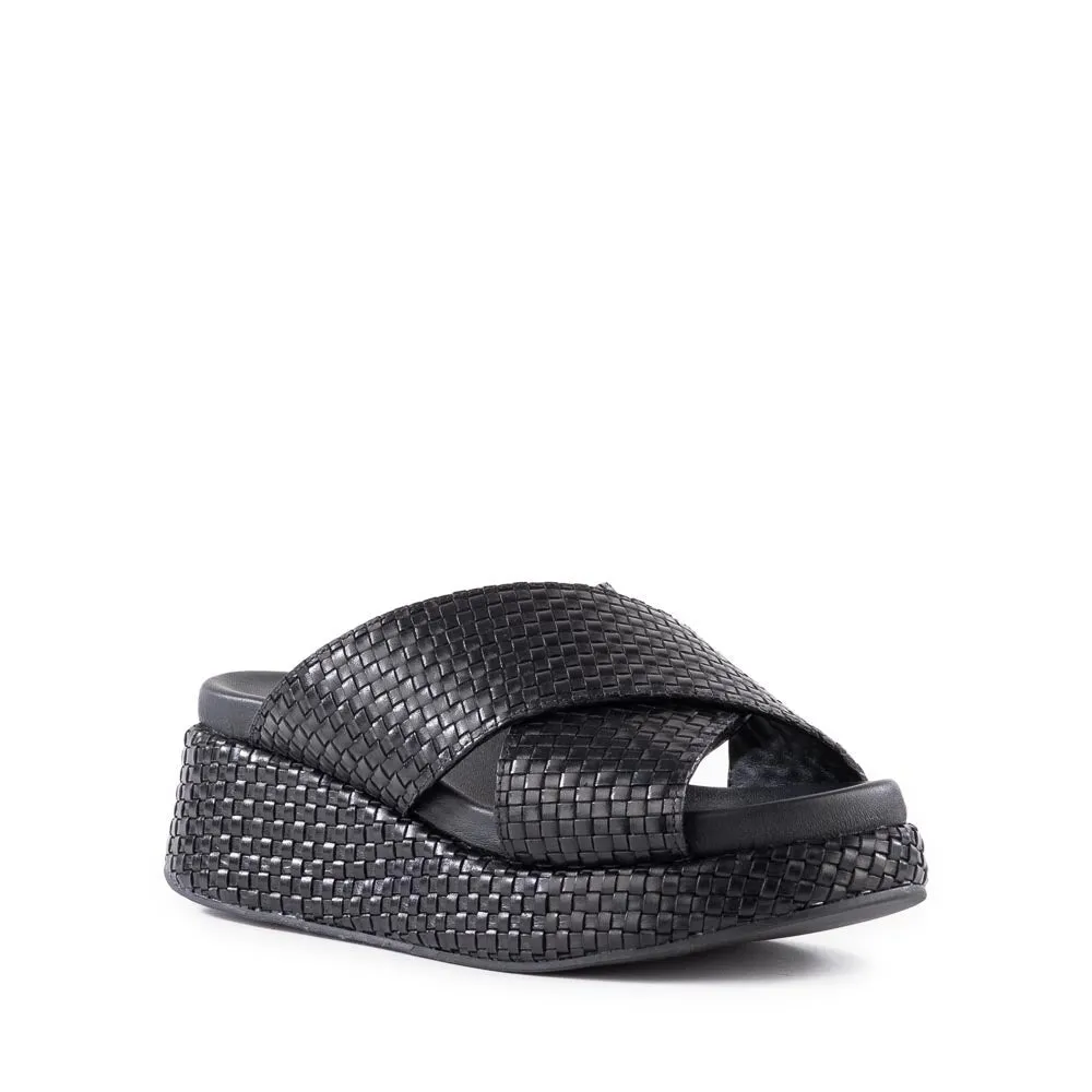 Seychelles Key West Criss Cross Leather Sandal in Black