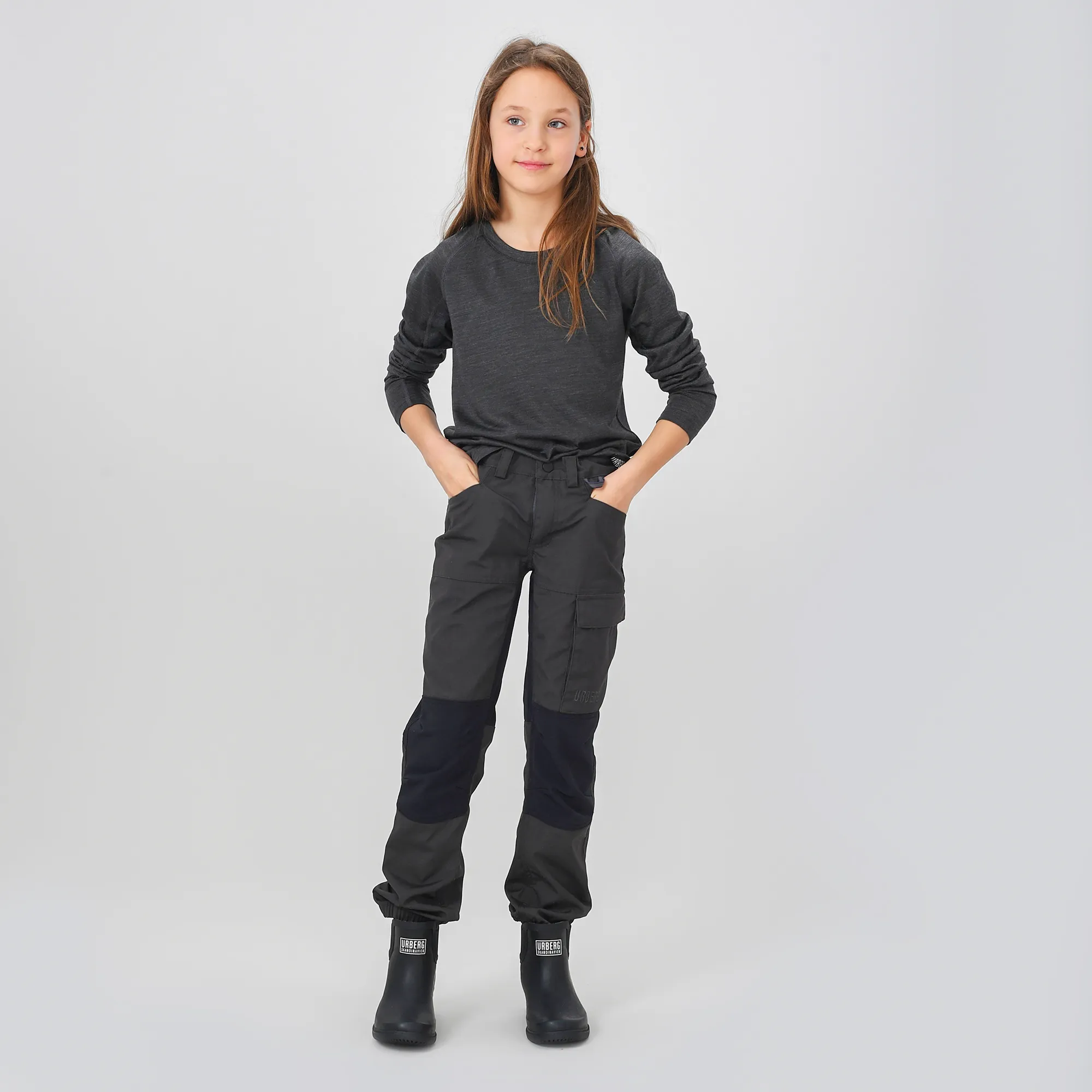 Urberg Kids&#x27; Bjørndalen Hiking Pants Asphalt | Buy Urberg Kids&#x27; Bjørndalen Hiking Pants Asphalt here | Outnorth